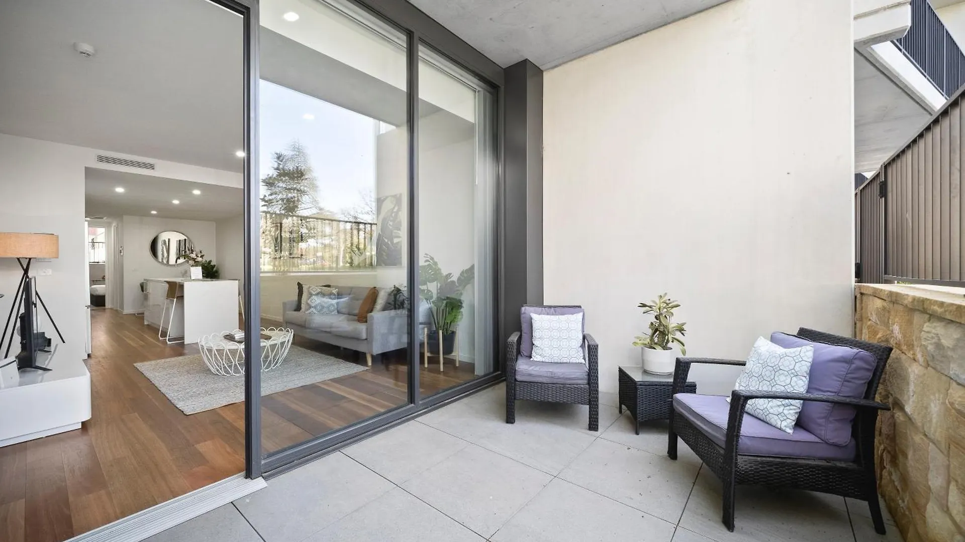 Founders Lane Apartments By Urban Rest Canberra